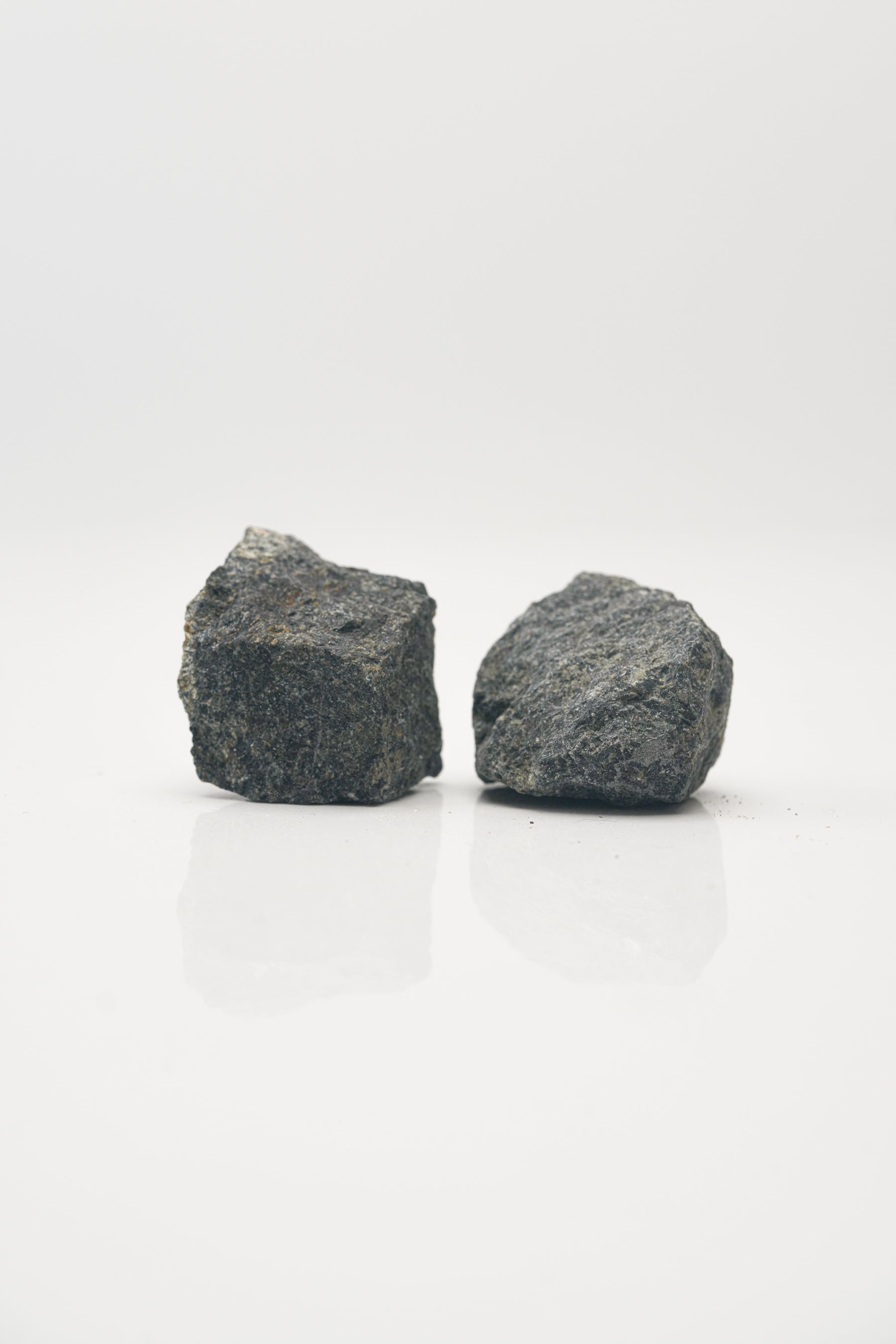 Nummite Raw Stone (Set of 200gms)