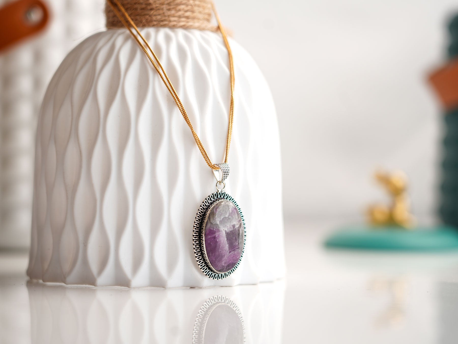 Amethyst Oval Pendant: Embrace Tranquility and Spiritual Insight