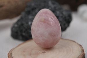 Rose Quartz Egg : The Stone of Love and HarmonyThe Last Monk